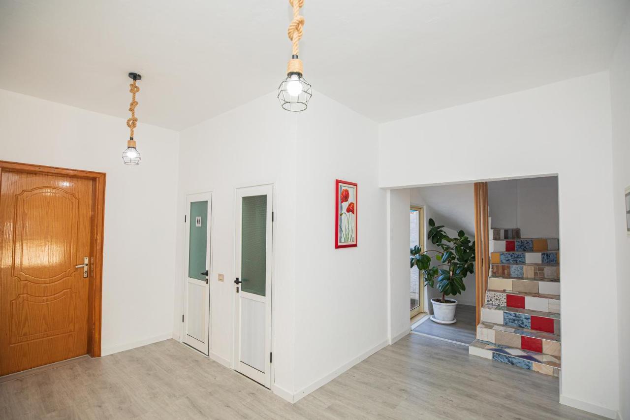 Villa Gaudium Radhimë Eksteriør billede