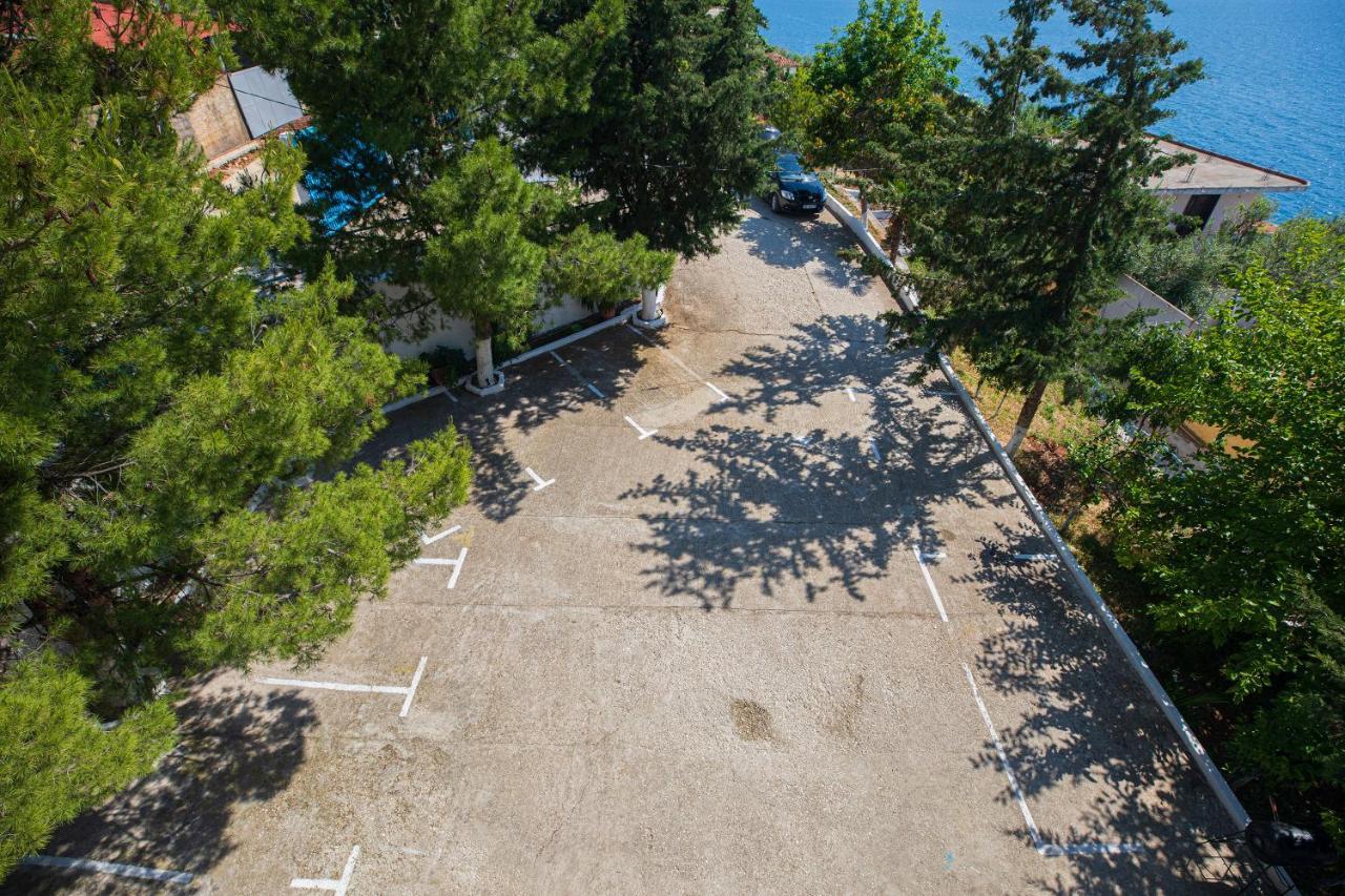 Villa Gaudium Radhimë Eksteriør billede